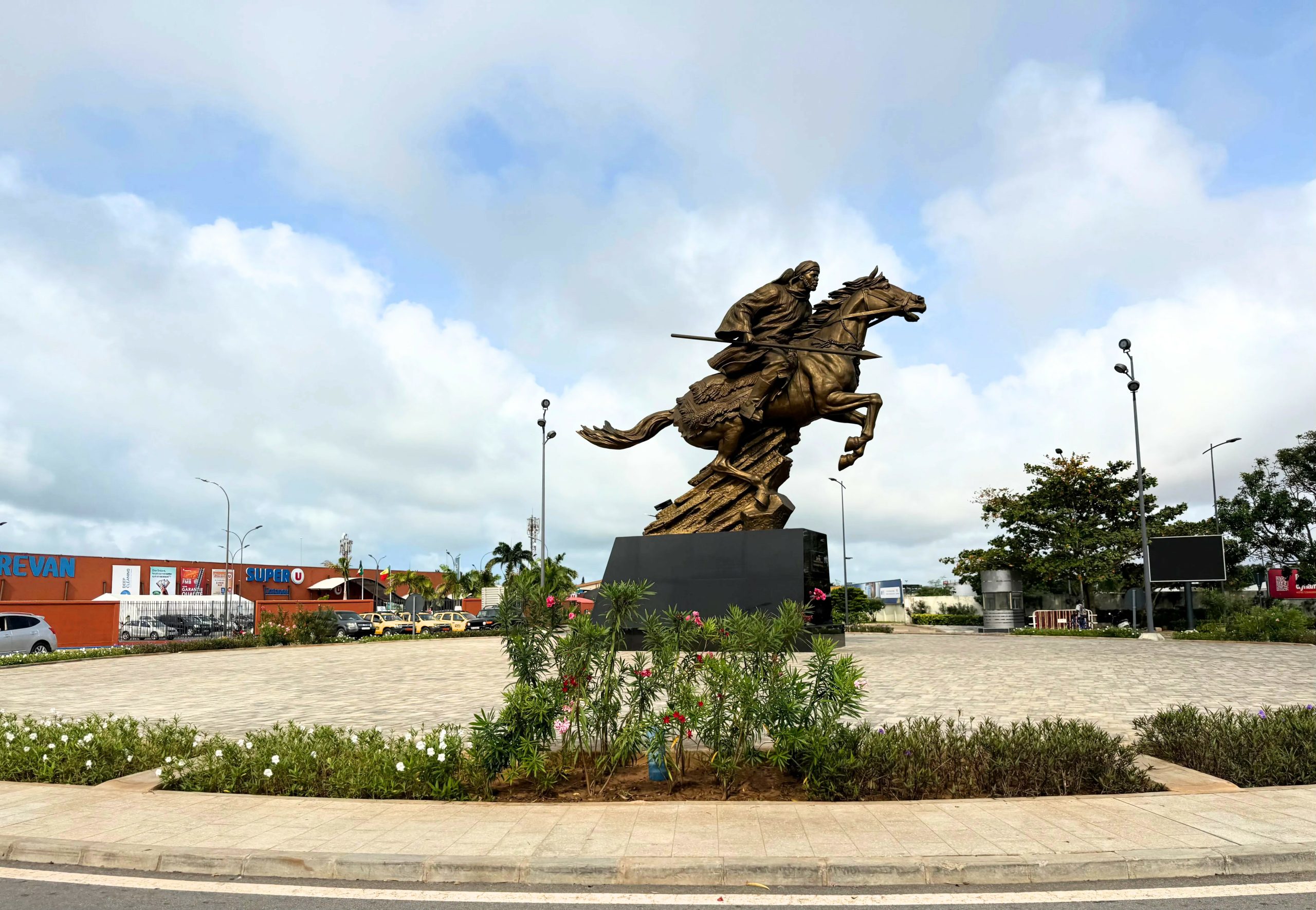 Monument Bio Guera